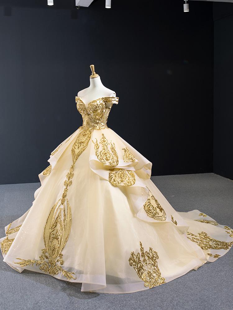 Off-the-shoulder Vintage Ball Gown Gold Applique Quinceanera