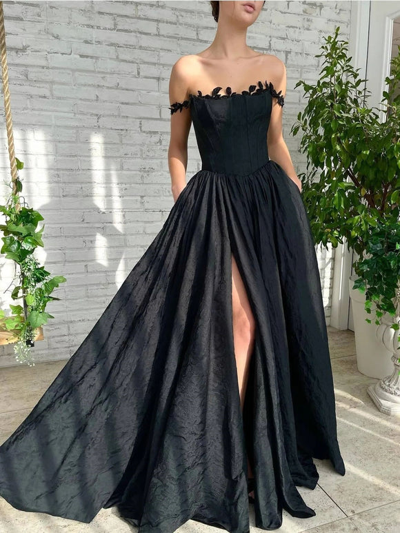 Modern Lace Black Prom Dresses Mermaid Sweetheart Gowns With Chapel Train  PD347 – BohoProm