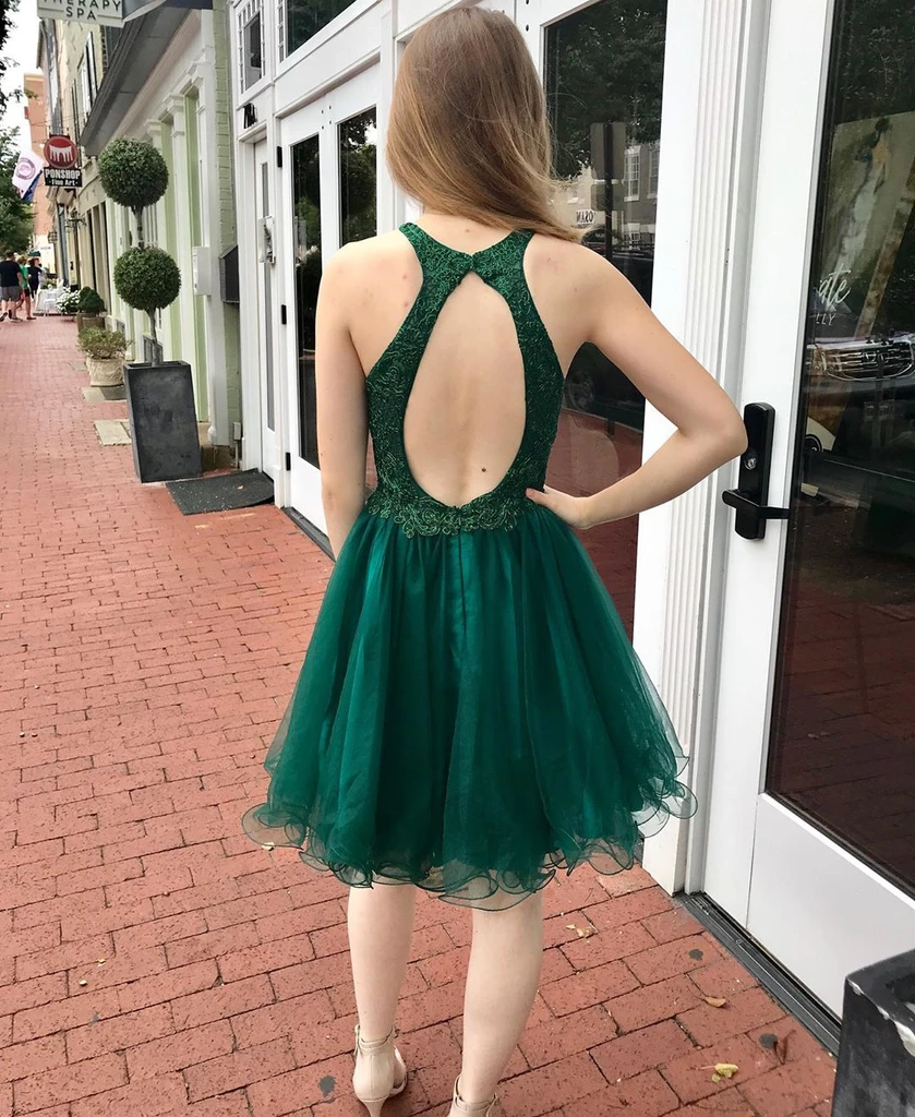 Chic A-Line Green Tulle Halter Short Homecoming Derss Backless #MHL082 – SELINADRESS Chic A-Line Green Tulle Halter Short Homecoming Derss Backless #MHL082 – SELINADRESS