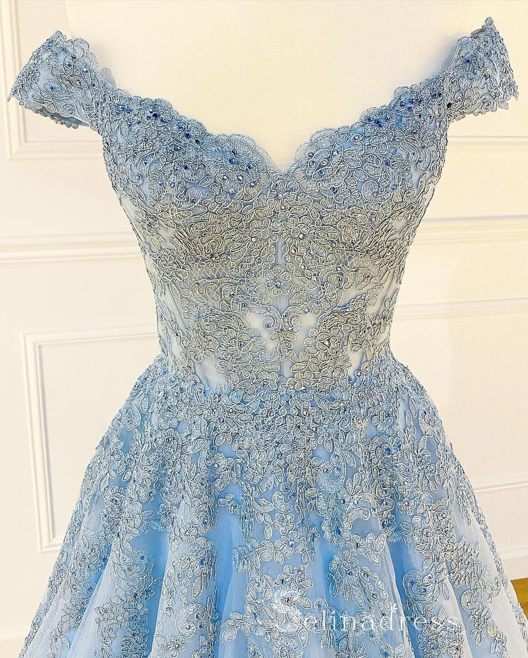 Chic A-line Off-the-shoulder Light Sky Blue Long Prom Dresses Applique ...