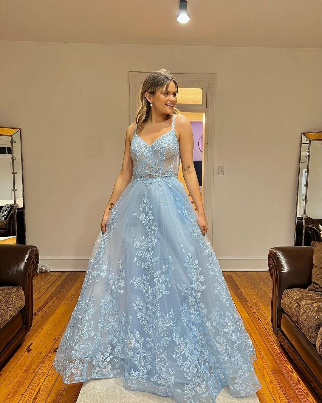 Chic A-line Spaghetti Straps Applique Lace Long Prom Dress Light Sky B SELINADRESS Chic A-line Spaghetti Straps Applique Lace Long Prom Dress Light Sky B SELINADRESS