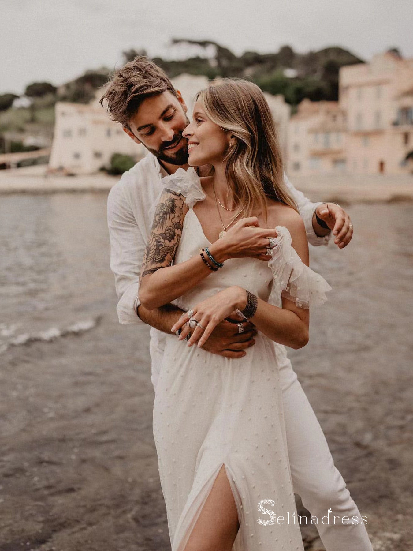 Chic A-line Straps Beaded Modest Cheap Wedding Dress Bridal Gowns HKL0 SELINADRESS Chic A-line Straps Beaded Modest Cheap Wedding Dress Bridal Gowns HKL0 SELINADRESS