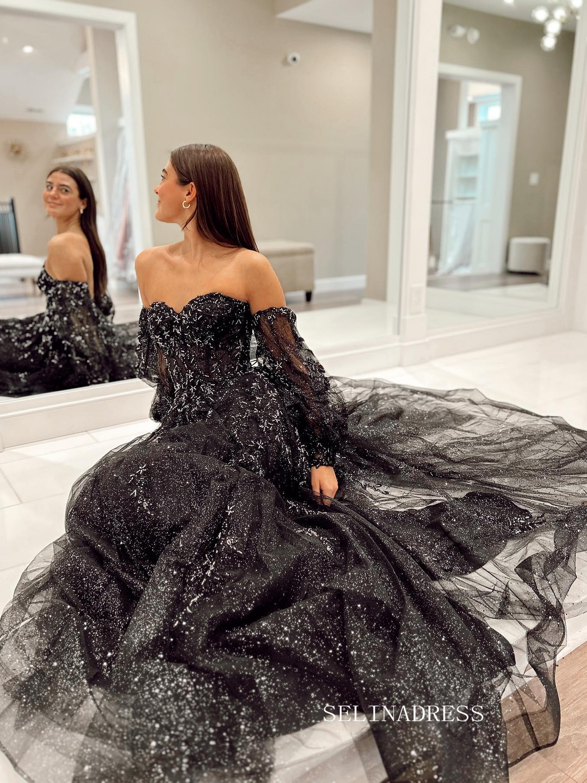 Chic A-line Sweetheart Black Long Prom Dress Long Sleeve Elegant Eveni SELINADRESS Chic A-line Sweetheart Black Long Prom Dress Long Sleeve Elegant Eveni SELINADRESS