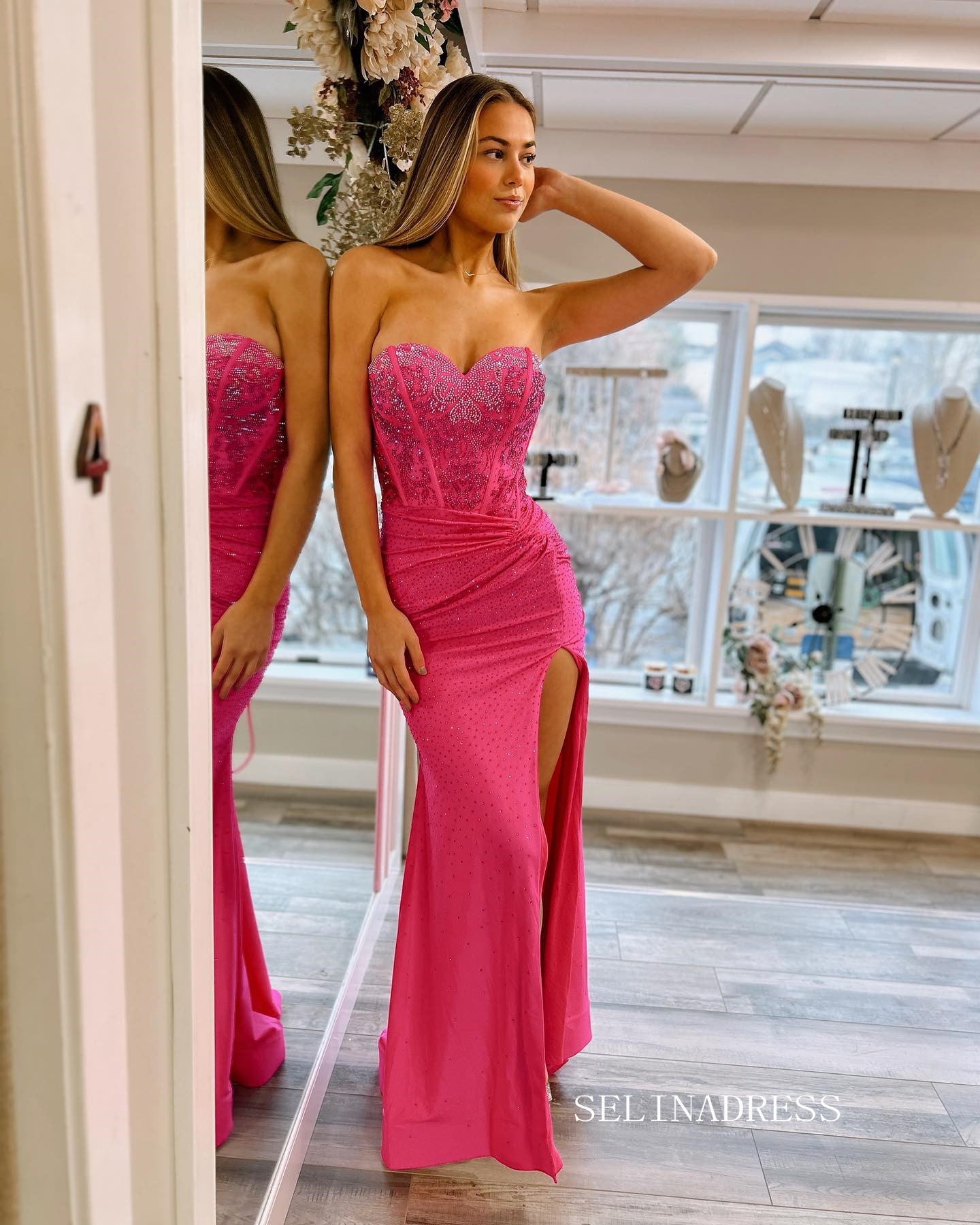 Buy Women's V Neck Lace Applique Prom Dresses Long Chiffon Bridesmaid Dress  Formal Evening Ball Gown (Pink-22 Plus) at Amazon.in