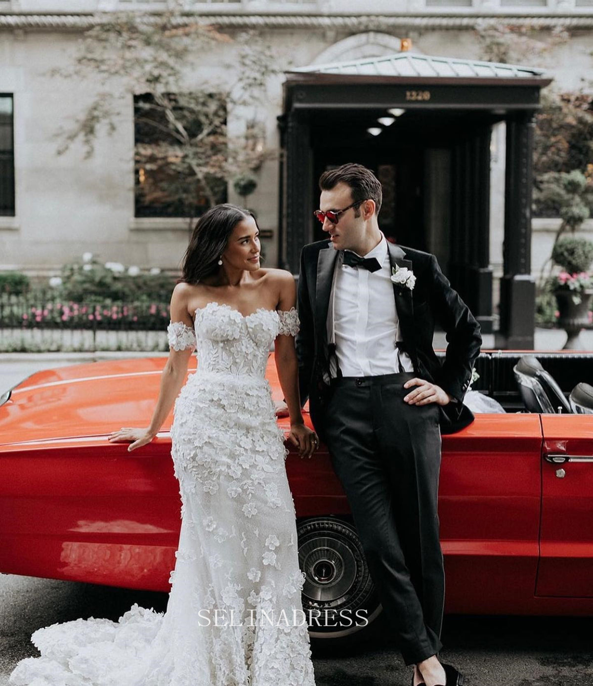 modest off the shoulder dress Lace Appliques Off The Shoulder Modest Tulle Princess Wedding Dress,MW363