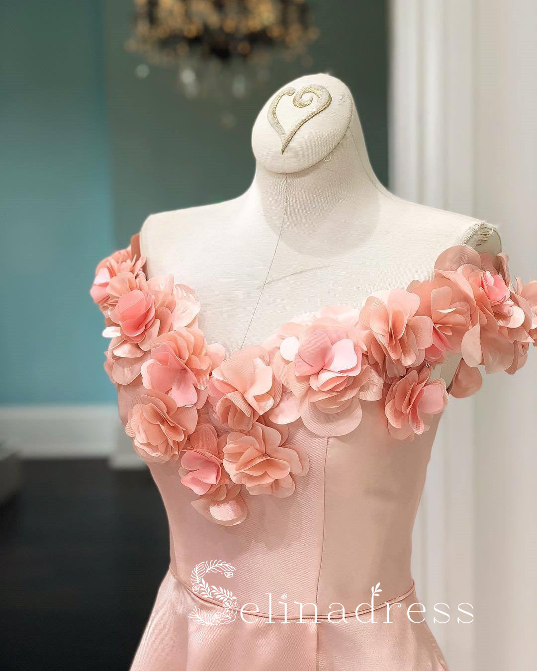 Pearl Pink Long Prom Dresses Applique Sweep/Brush Train Vintage Formal Dress Evening Gowns SED140 Pearl Pink Long Prom Dresses Applique Sweep/Brush Train Vintage Formal Dress Evening Gowns SED140